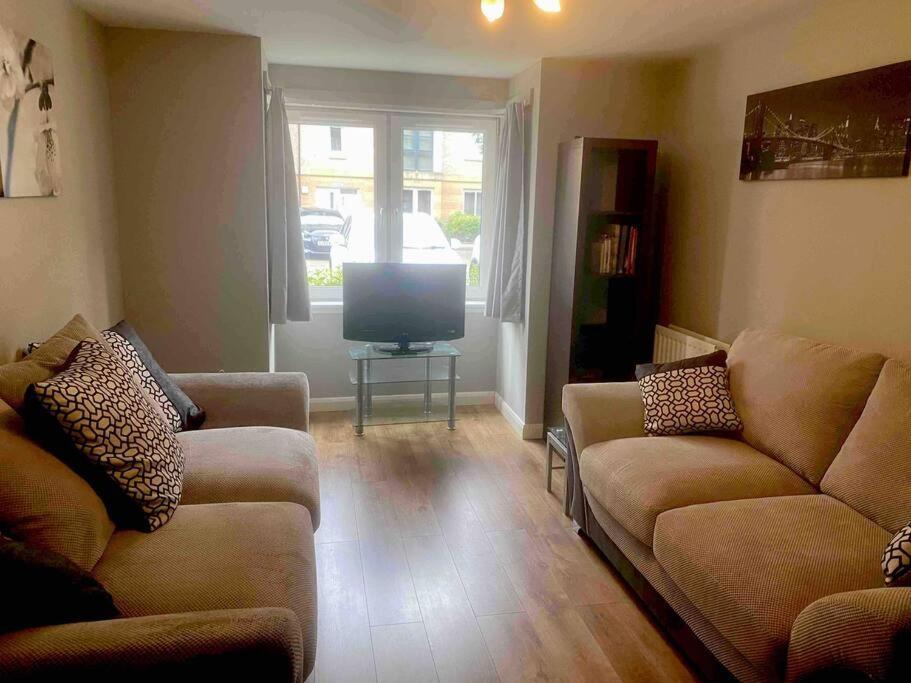 Spacious Ground Floor 2 Bed By Lains Lettings แอเบอร์ดีน ภายนอก รูปภาพ